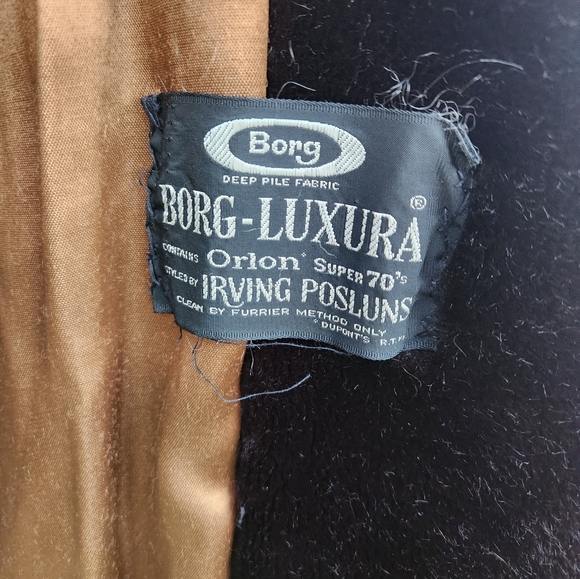 1970s Red Fox Fur Trimmed Coat with Belt - Picture 7 of 15